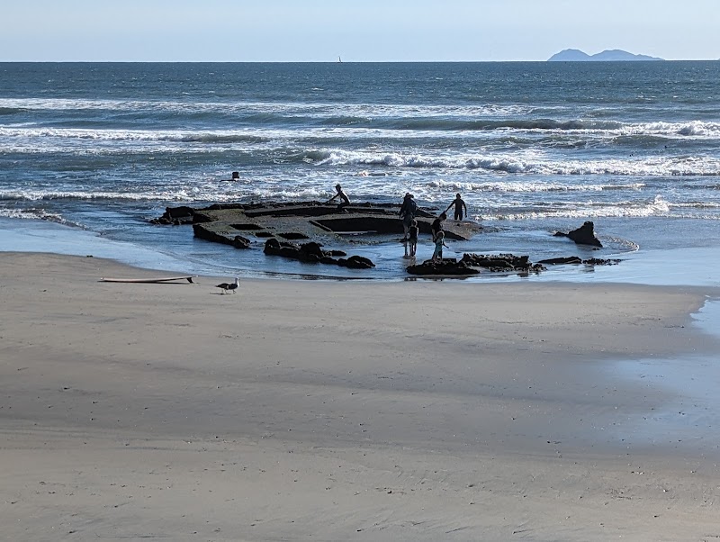 Shipwrecks photo